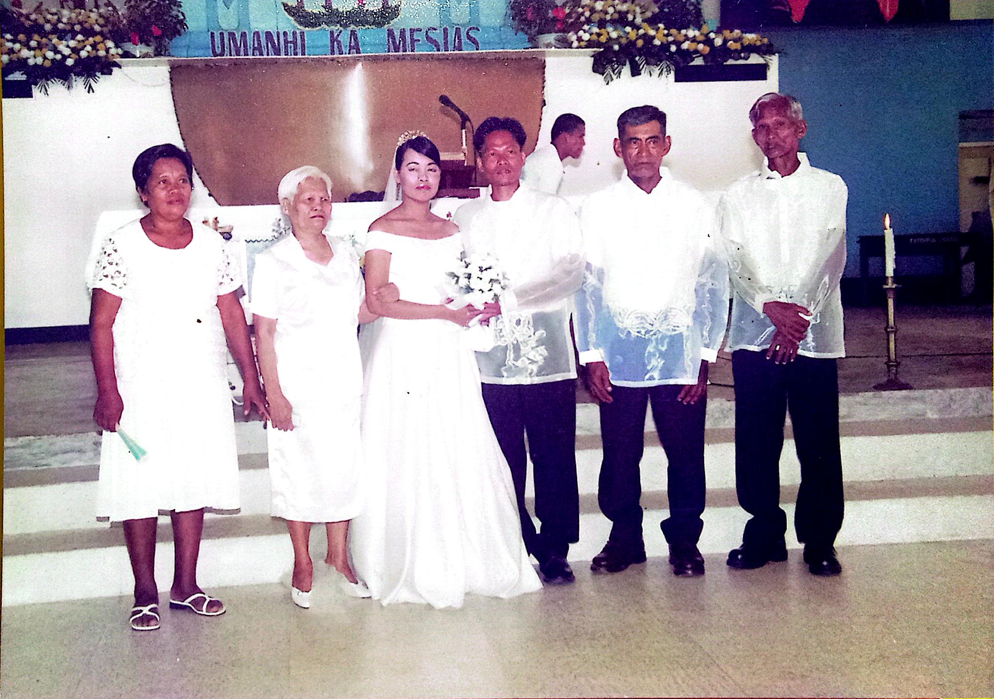 Mercy and Albino Wedding Photo with their Parents